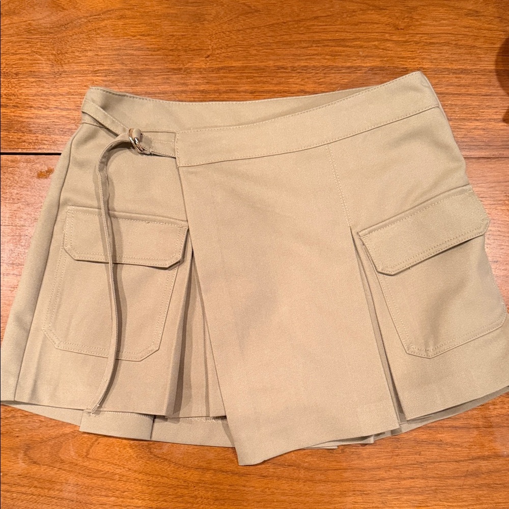 Zara Khaki skort